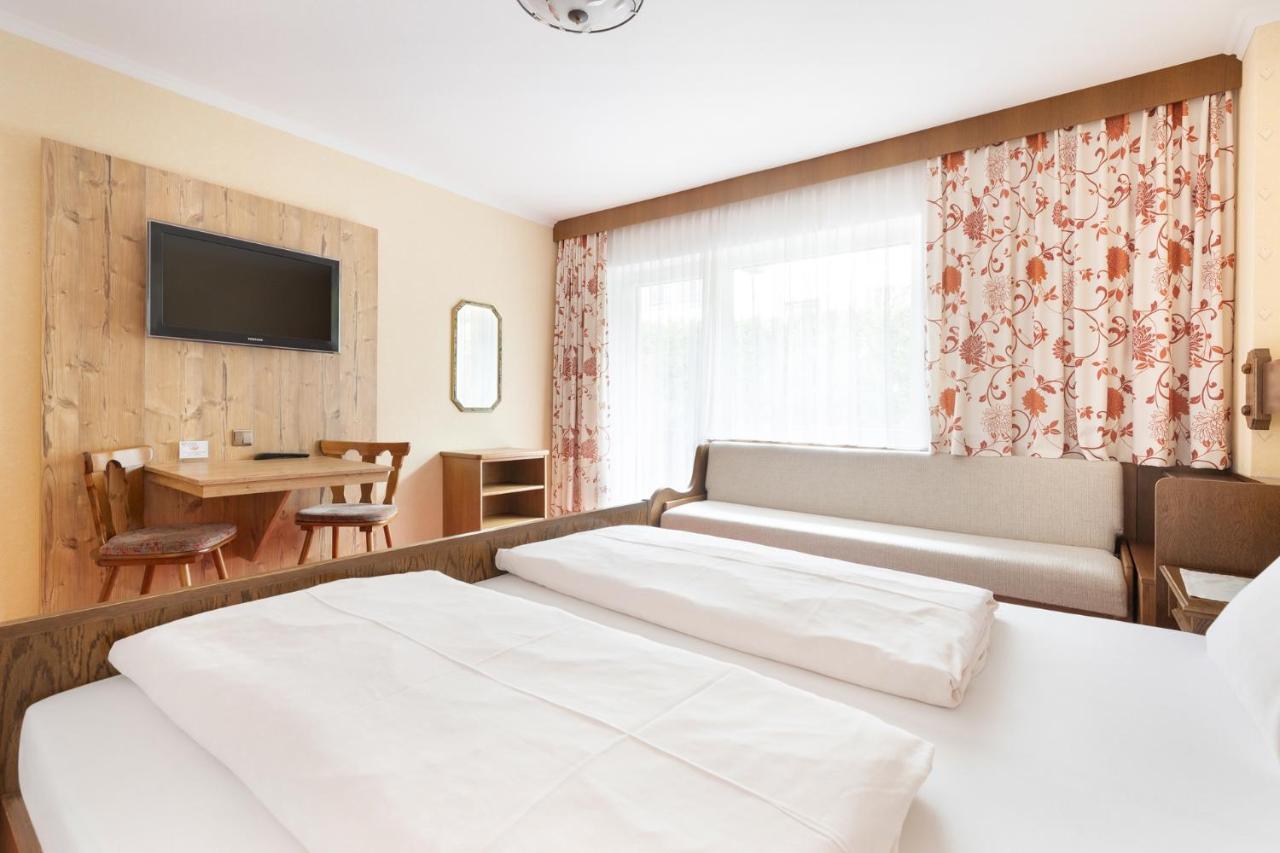 Pension Glockenstuhl Finkenberg Exteriör bild